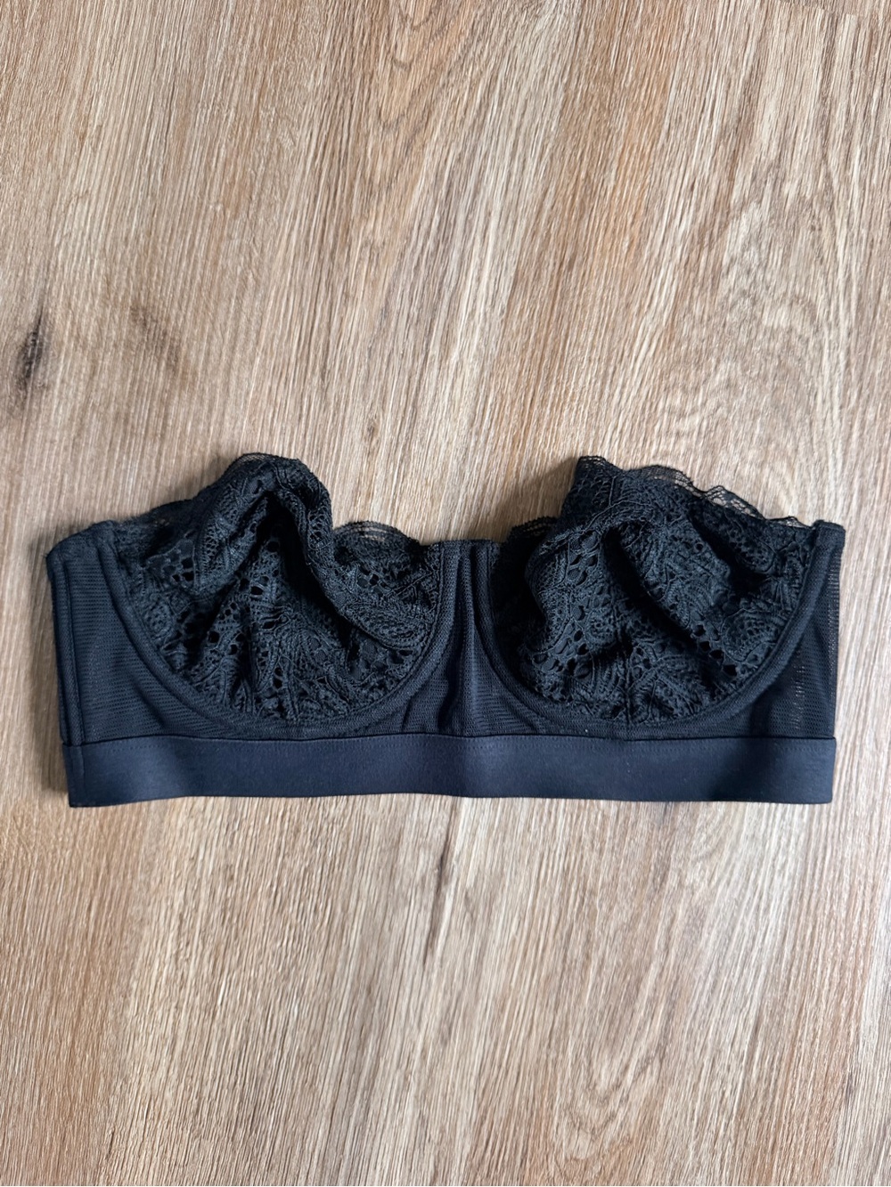 Lace strapless bra- Black
